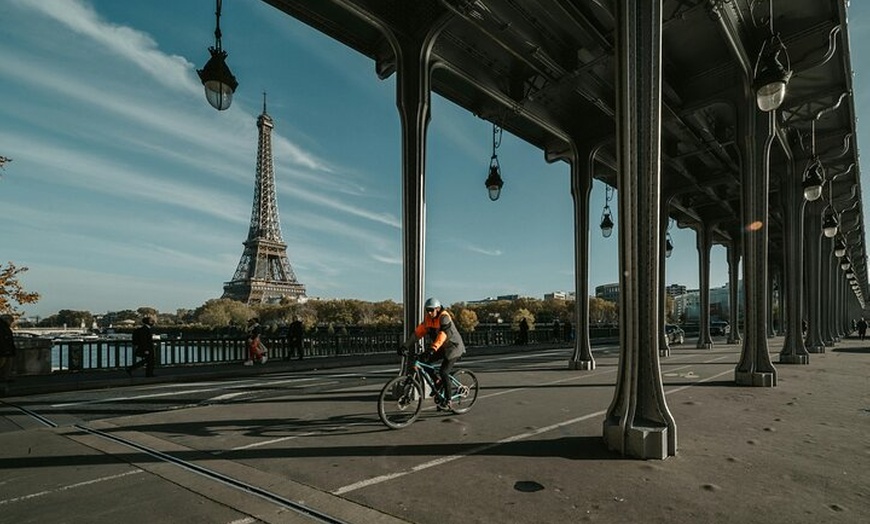 Image 5: Séance photo à Bir-Hakeim Vue: Perspectives parisiennes emblématiques