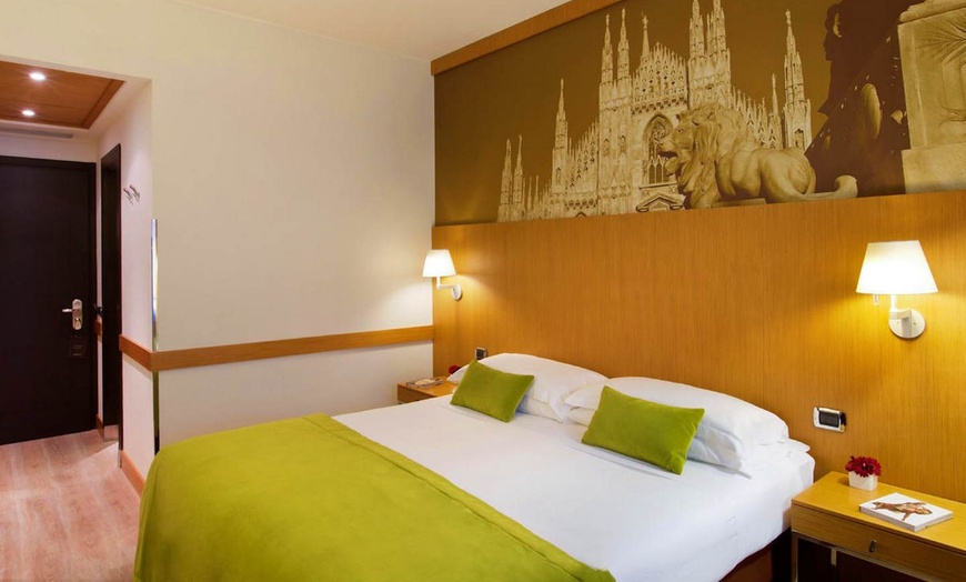Image 2: ✈ ITALIE | Milan - Starhotels Tourist Milan 4* - City break