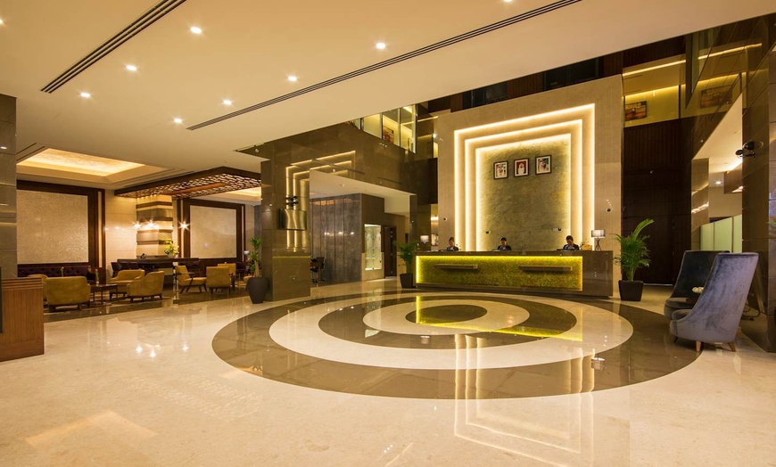 Image 18: ✈ ZJEDNOCZONE EMIRATY ARABSKIE | Dubaj - Golden Tulip Media Hotel 4...