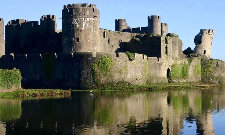 Image 2: Cardiff: Waterfalls, Mountains & Castles Day Tour