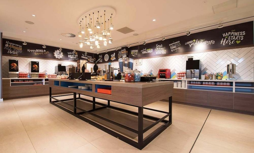 Image 28: ✈ SCHOTLAND | Edinburgh - Hampton by Hilton Edinburgh West End 3*, ...