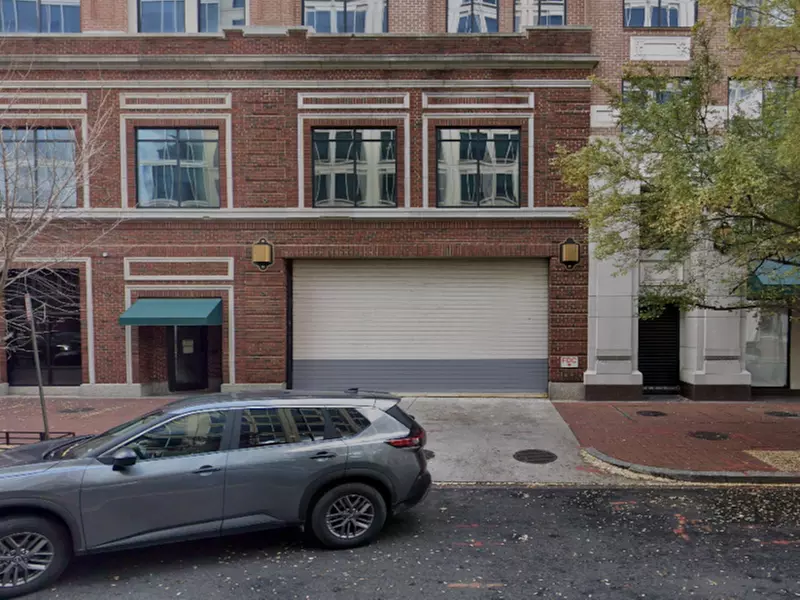 Parking at 810 7th St. NW. Garage
