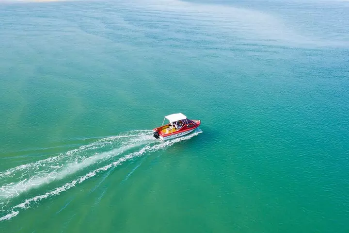 6 Person Half Cabin Boat Rental - 2 hour hire - Image 2