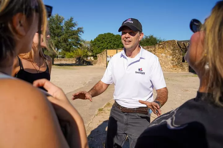 San Antonio Premium City Tour with Alamo & River Walk Cruise