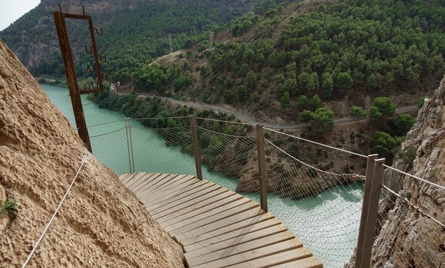 Image 5: Desfiladero del Caminito del Rey & El Chorro : Tour Privado desde M...