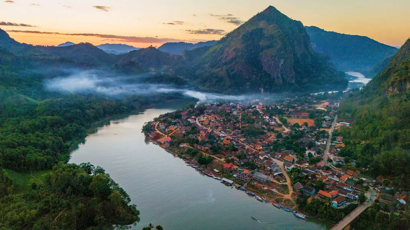 ✈ LAOS | Luang Prabang - Entdecken Sie das wilde, spirituelle und a...