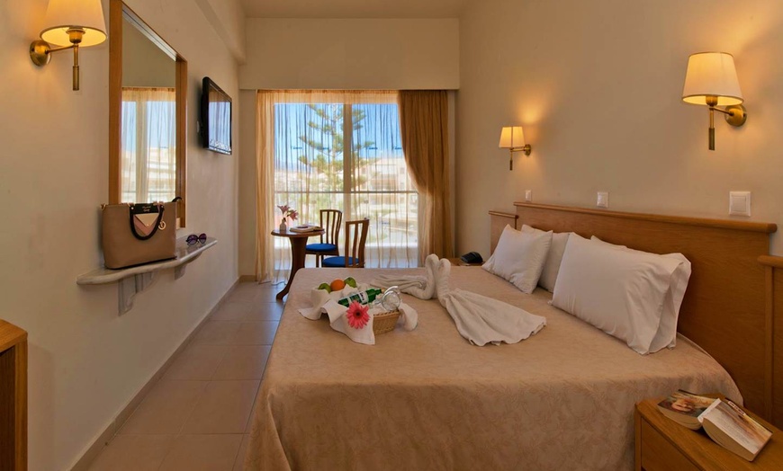Image 2: ✈ KRETA | Rethimnon - Minos Hotel 4*, 3 nachten - All-in