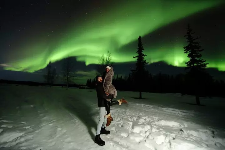 Electric Moose Studios Aurora Adventure W/Portraits & Hot Pizza!!