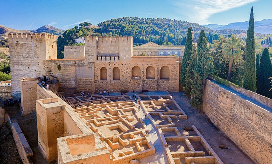 Image 5: Jardines de la Alhambra, Generalife y Alcazaba Entradas y guía local