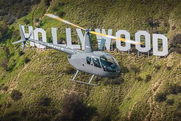 20-Minute LA, Hollywood, and Celebrity Tour by Helicopter - Image 2