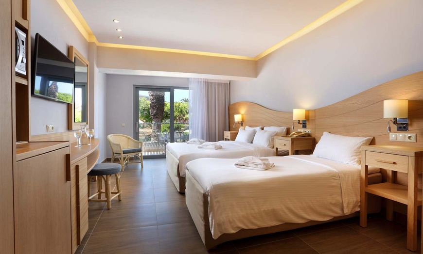 Image 5: ✈ CRÈTE | Hersonissos - Lyttos Beach 5* - Idéal famille