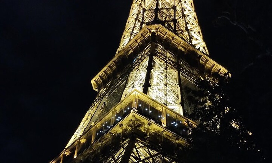 Image 11: Tour Eiffel en ascenseur au deuxième étage et sommet facultatif