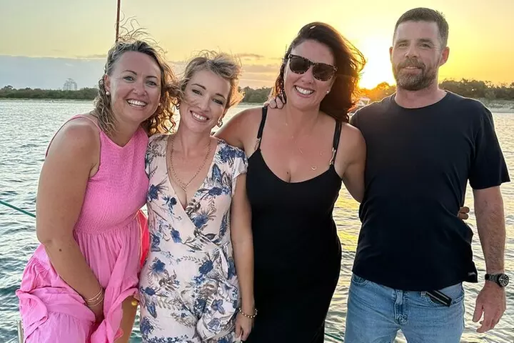 Gold Coast 2 hour Sunset Sailing Cruise with Drinks&Tasting Plate