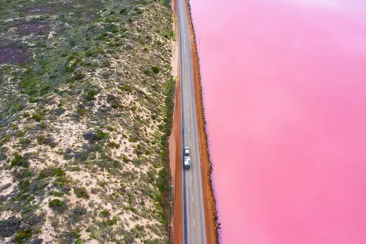 2 Day Pinnacle Desert & Pink Lake & Stargazing Small Group Tour - Primary Image