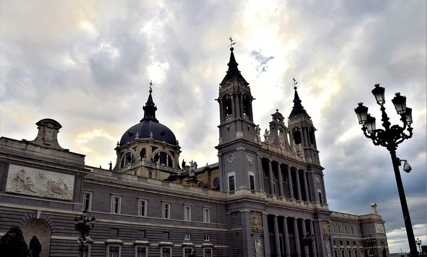 Image 2: Juego autoguiado en Madrid: secretos grandiosos y majestuosos