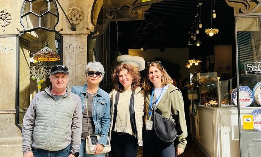 Image 5: Palma de Mallorca: Tour a pie y Catedral con pastelería local.