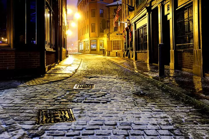 Boston Haunted Pub Crawl - Primary Image
