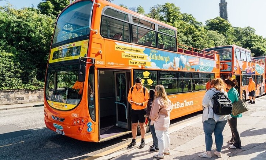 Image 7: Edinburgh Hop-on Hop-off City Tour