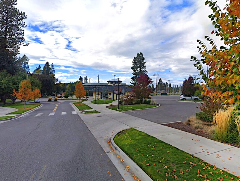 Parking at [IC04] Memorial Field Lot