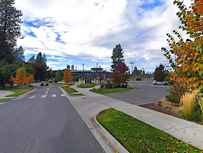 Parking at [IC04] Memorial Field Lot