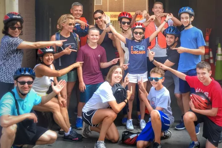 Bike Tour of Chicago's Lakefront Neighborhoods