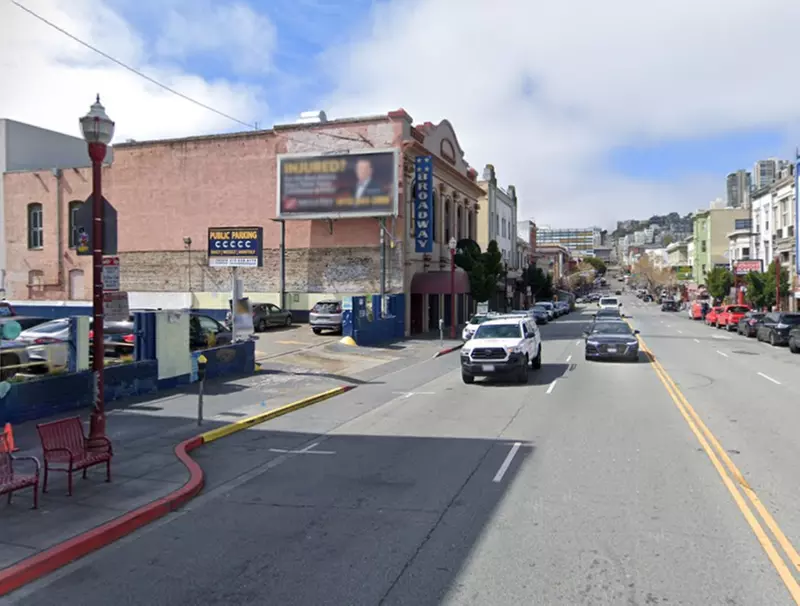 Parking at 425 Broadway Lot