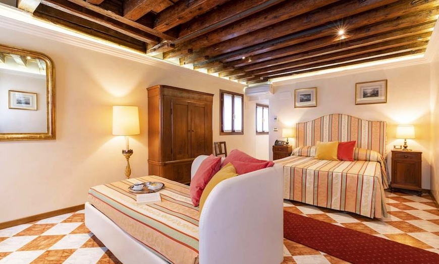 Image 9: ✈ ITALIE | Venise - Palazzo Schiavoni Residenza d'epoca & Suite-Apa...