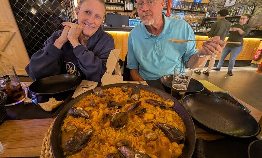 Image 11: Tour privado de un día con todo incluido por Galicia