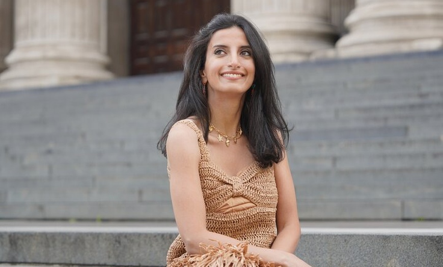 Image 11: 1-Hour Private London Photoshoot