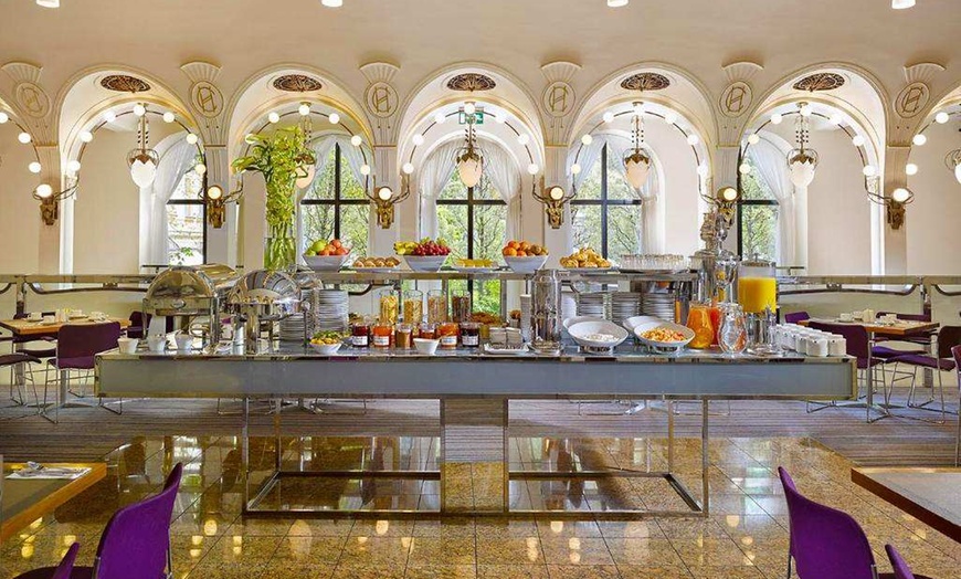 Image 6: ✈ REPUBBLICA CECA | Praga - K+K Hotel Central 4* - City break