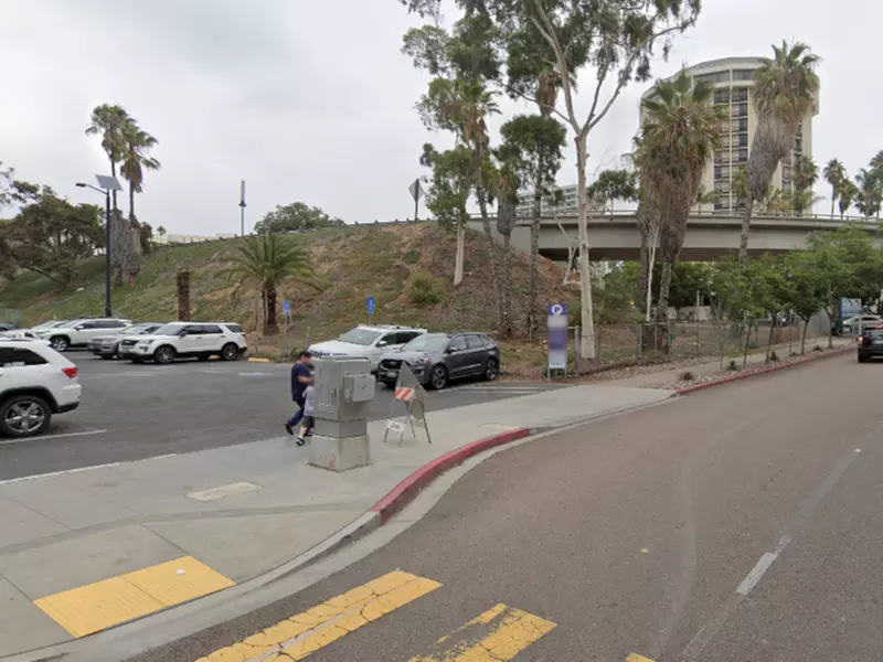 Parking at 148 W. Cedar St. Lot