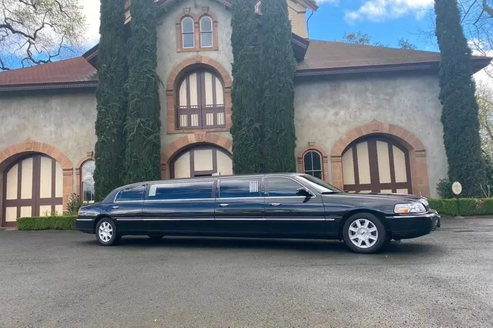 Private Limo Wine Tours in Sonoma and Napa Valley - Primary Image