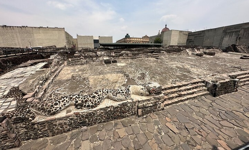 Image 4: Walk through the Historic Center of the CDMX