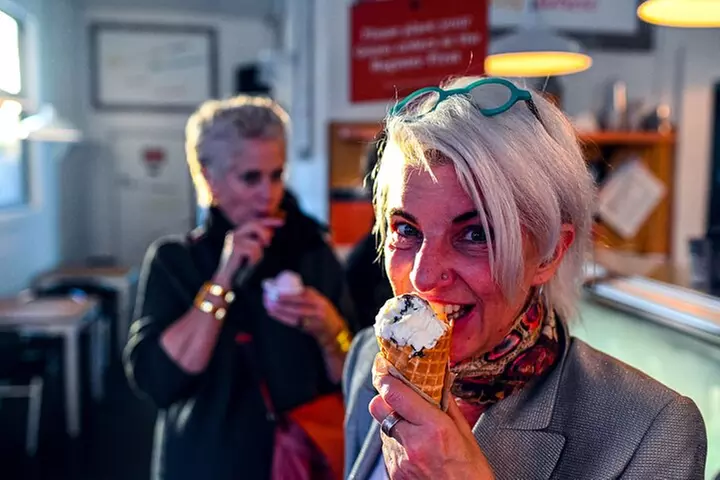 San Diego Gaslamp Food Tour with 6 Modern Californian Tastings