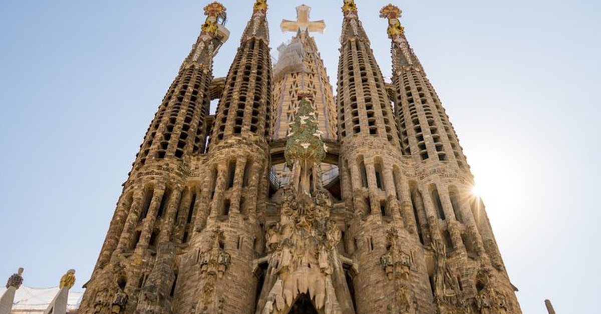 Cata de tapas con Gaudí y gastronomía gourmet en Barcelona