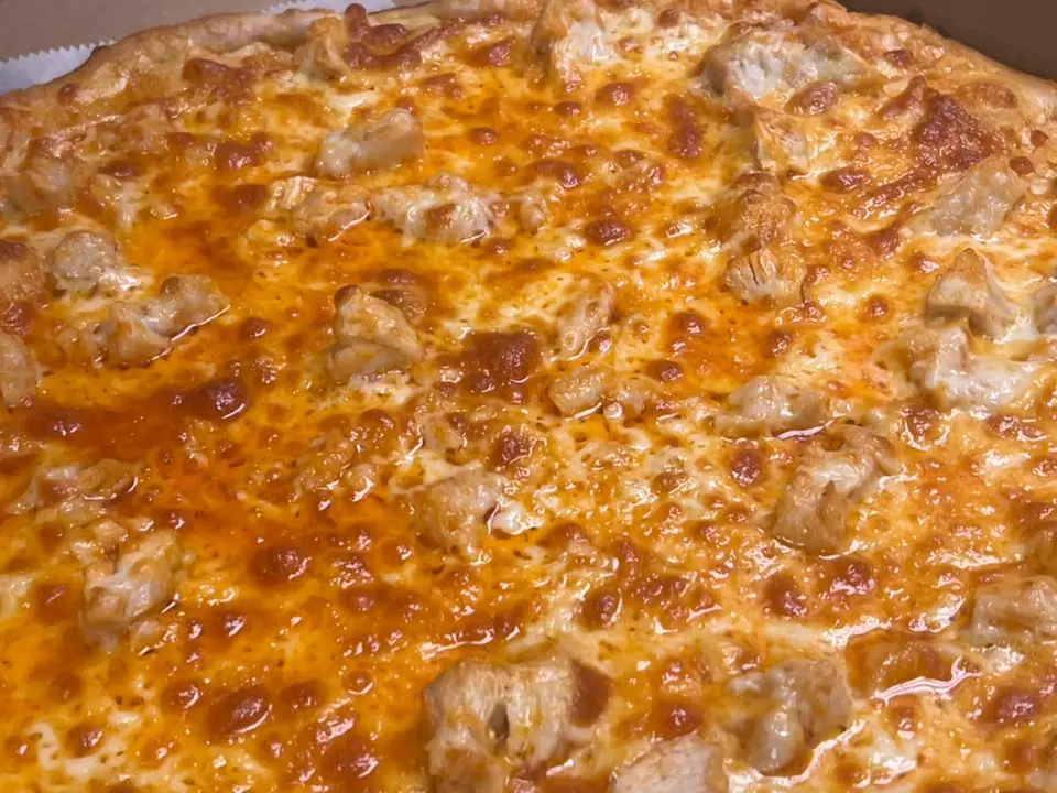 $15.75 For 1 Large Pizza & 10 Wings Or Boneless (Reg. $31.50)