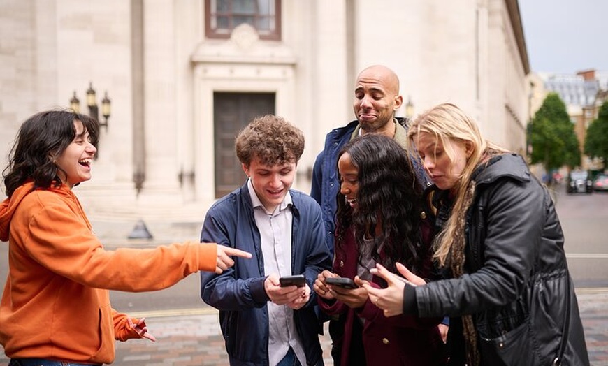 Image 3: Manchester Outdoor City Hunt