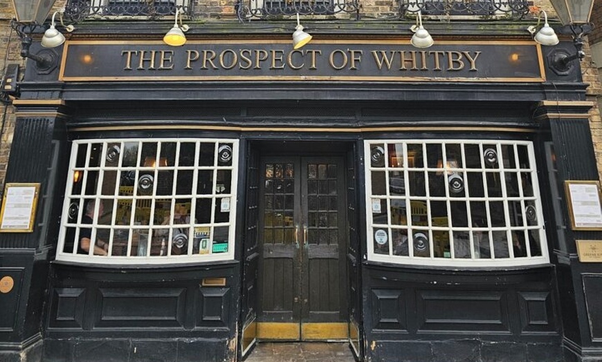 Image 9: Private Riverside London Pub Tour Pilgrims and Pirates