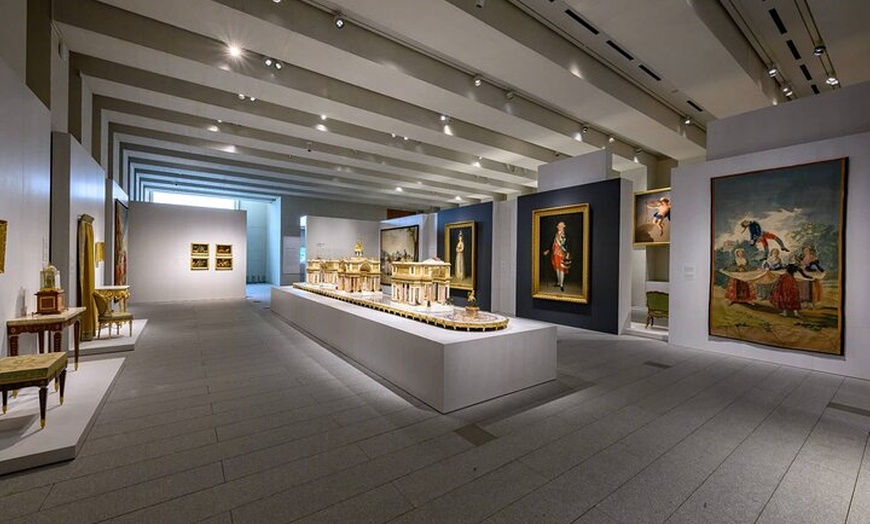 Image 7: Tour Guiado por la Galería de las Colecciones Reales