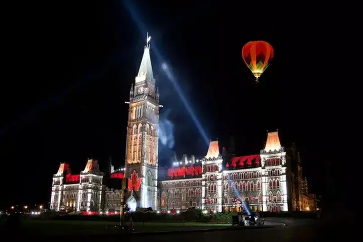 Ottawa Small Group Night Tour with River Cruise - Second Medium