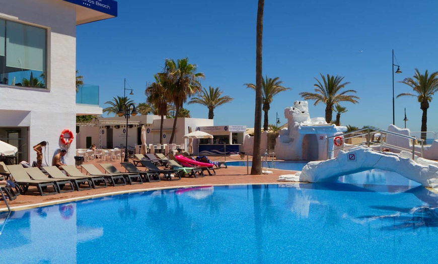 Image 20: ✈ COSTA DEL SOL | Torremolinos - Ibersol Torremolinos Beach 4*, 3 n...