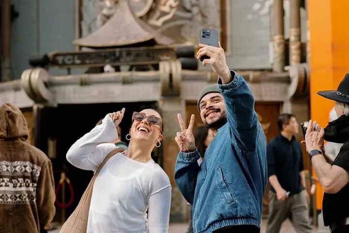 Celebrity Homes Tour & Hop-on Hop-off Bus Tour Package