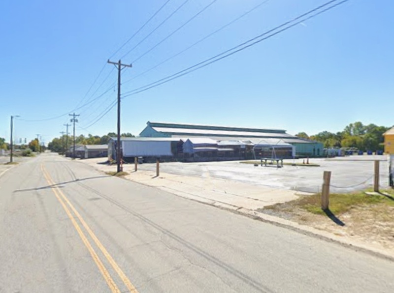 Parking at 1600 E. Pettigrew St. Lot