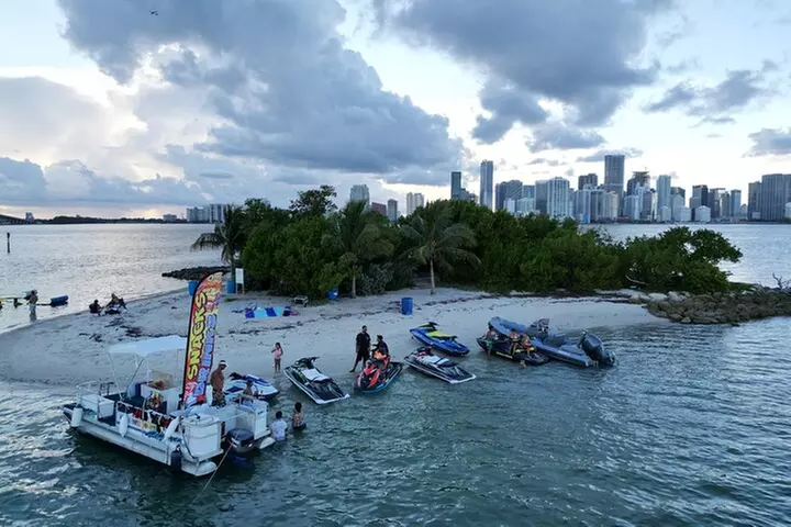 Private Captained Boat Tour in Miami for up to 12 Passengers