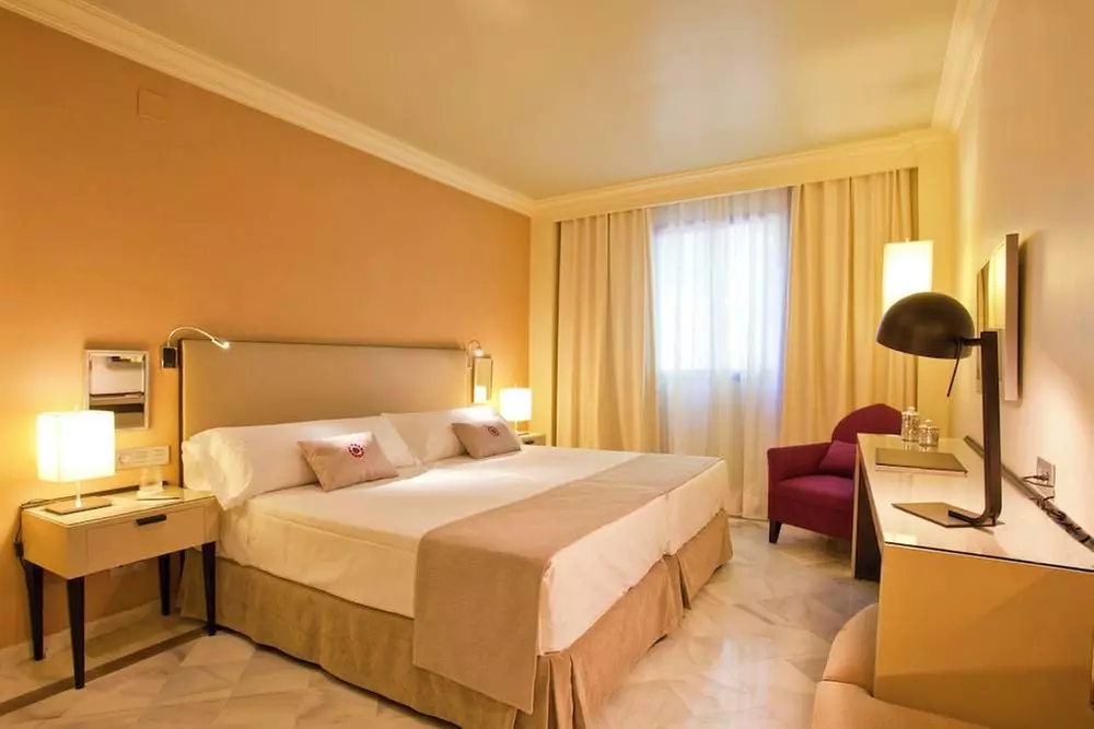 ✈ COSTA BRAVA | Lloret de Mar - Hotel Ninays 2*, 2 Nächte - Außenpool