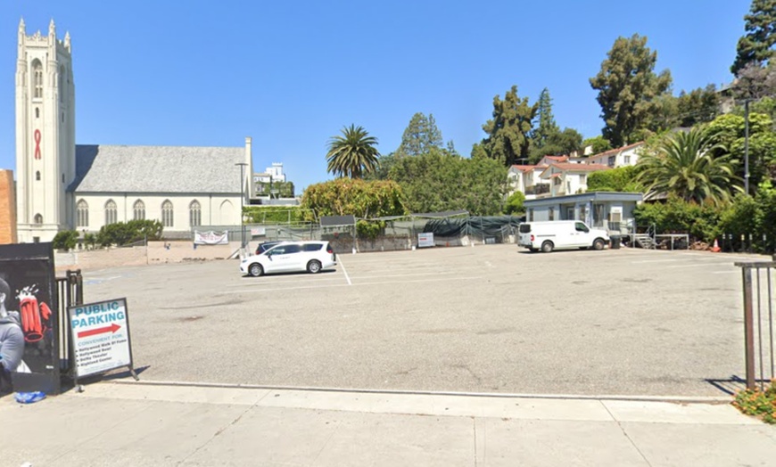 Image 2: Parking at Hollywood Bowl/Walk of Fame Parking Lot