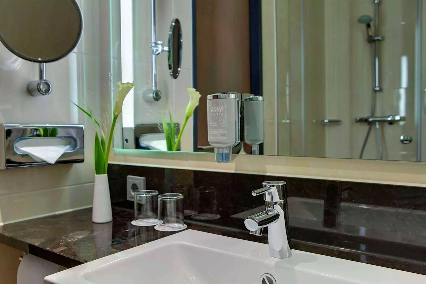 ✈ DEUTSCHLAND | Berlin - InterCityHotel Berlin Hauptbahnhof 4*, 2 N...