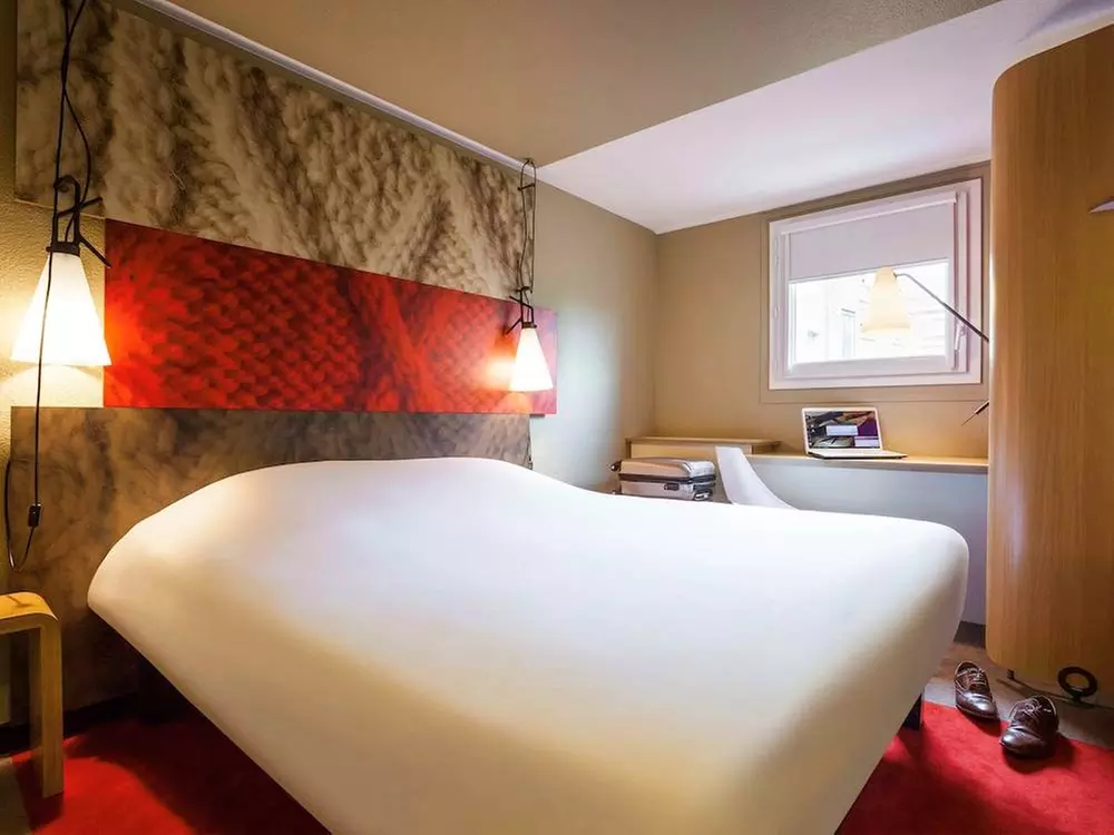 ✈ FRANKREICH | Paris - Ibis Paris Alesia Montparnasse 3*, 1 Nacht -...