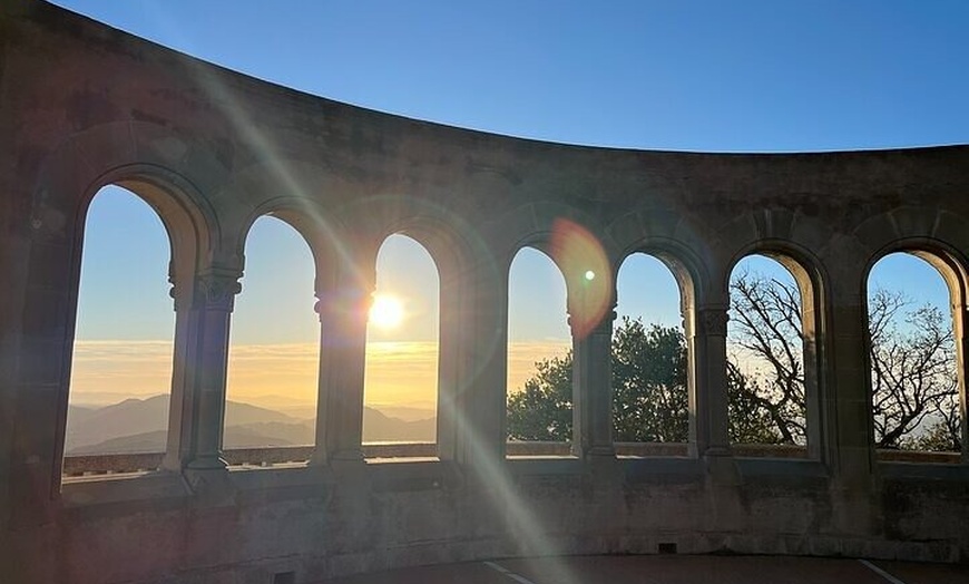 Image 16: Viaje temprano a Montserrat con senderismo, abadía, grupo muy pequeño
