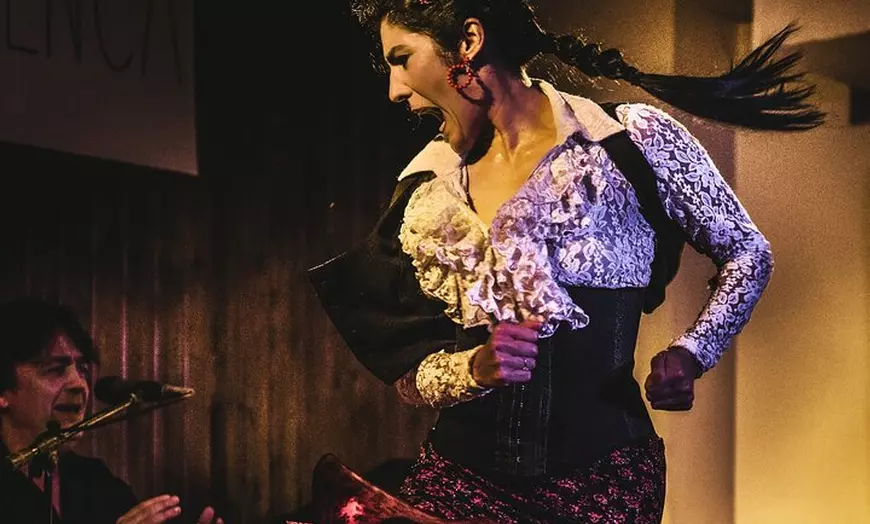 Image 2: Espectáculo de flamenco con cena y taller en Madrid